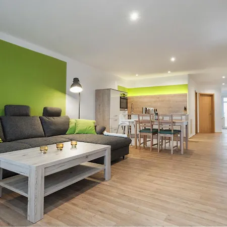 Haus Strandeck * Goehren (Ruegen)
